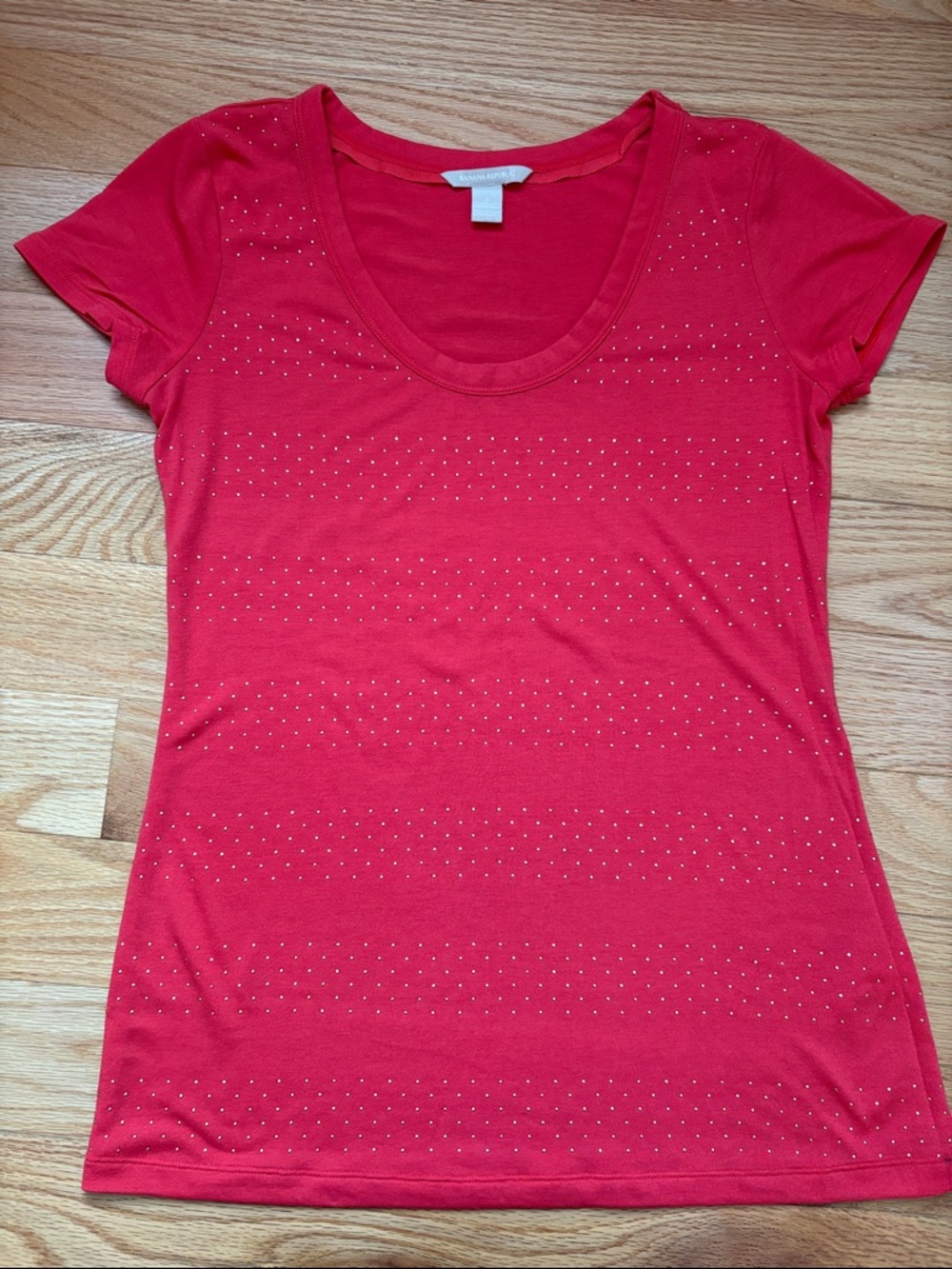 Banana Republic Red Short Sleeve Scoop Neck Tee with Stud Detail
